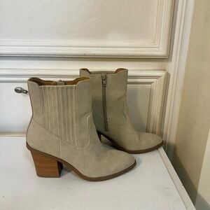 Kohl's Light Beige Western-Inspired Block Heel Ankle Boots